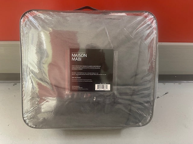 QUEEN SIZE- (WOODLAND DARK GREY)- 3 PC. REVERSIBLE COMFORTER SET