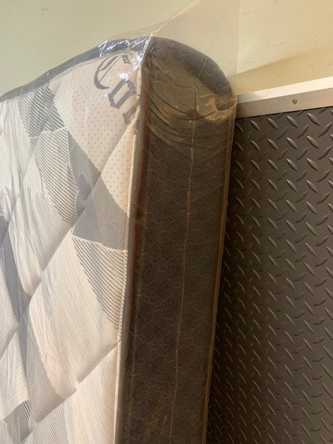 TWIN (SINGLE) SIZE- (ULTRA HARD)- 7" THICK- HIGH DENSITY REVERSIBLE- CANADIAN MADE FOAM MATTRESS