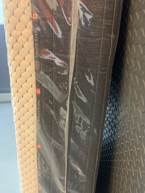 KING SIZE- (BEAUTY SLEEP)- 9" THICK- MEDIUM FIRM- MEMORY CANADIAN MADE FOAM MATTRESS