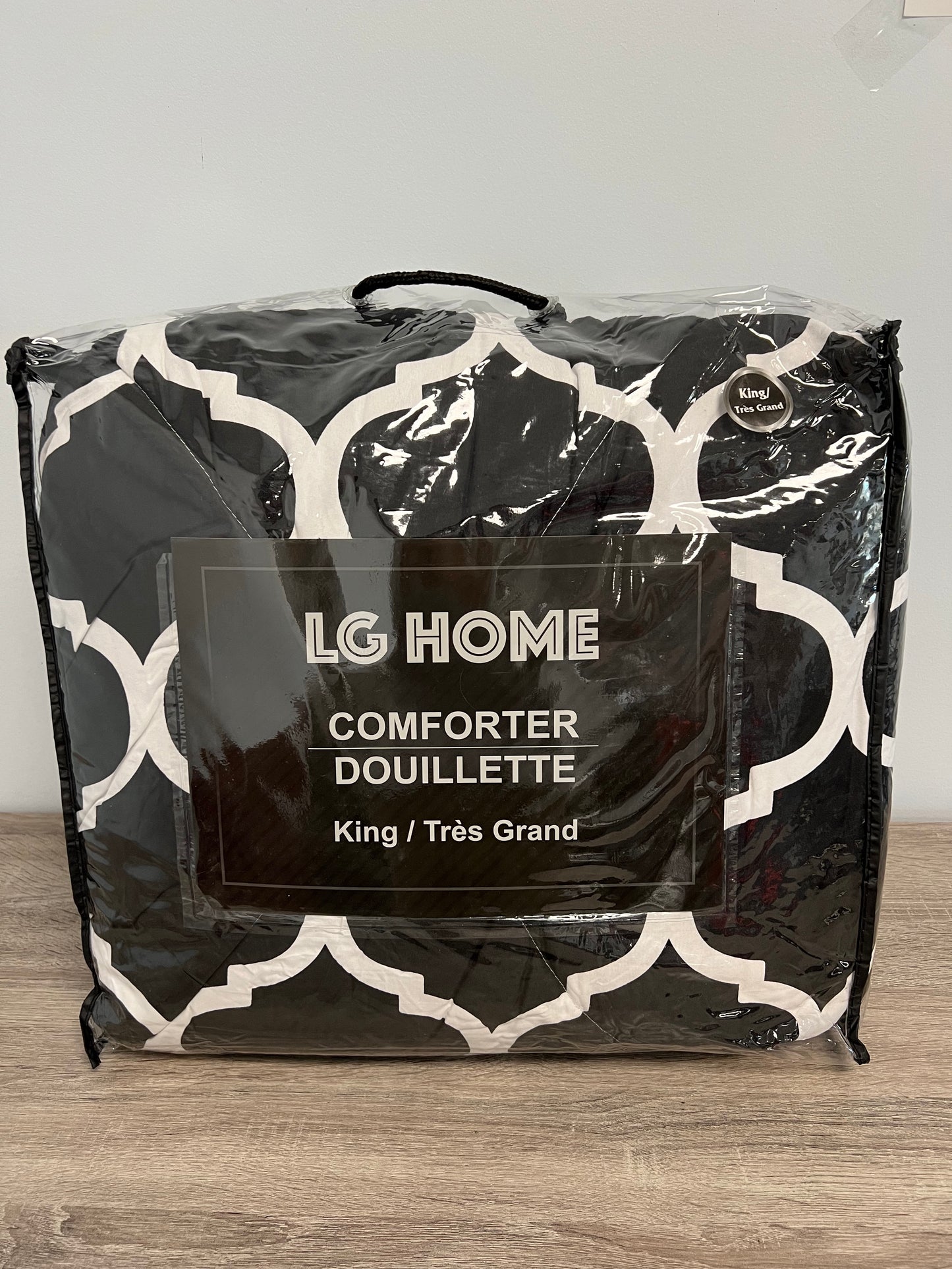 KING SIZE- (LG HOME BLACK PRINT)- COMFORTER