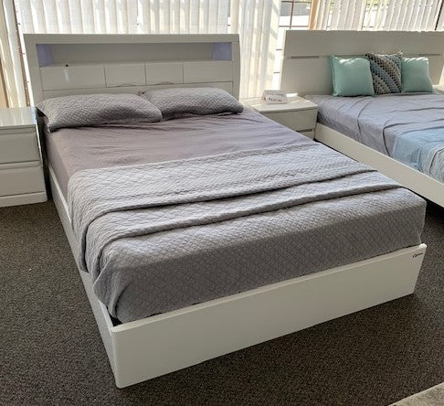 DOUBLE (FULL) SIZE- (KURARA WHITE- 1) - WOOD BED FRAME - WITH DRAWERS- WITH LIGHTS- TEXT OR WHATSAPP 416 319 8851 FOR STOCK AVAILABILITY BEFORE PAYING