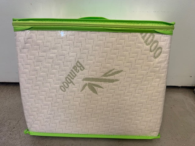 QUEEN SIZE- (BAMBOO)- WATERPROOF MATTRESS PROTECTOR