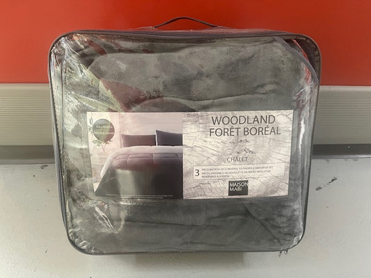 QUEEN SIZE- (WOODLAND DARK GREY)- 3 PC. REVERSIBLE COMFORTER SET