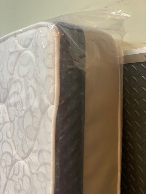 TWIN (SINGLE) SIZE- (9" THICK- HD FIRM)- EURO PILLOW TOP CANADIAN MADE FOAM MATTRESS