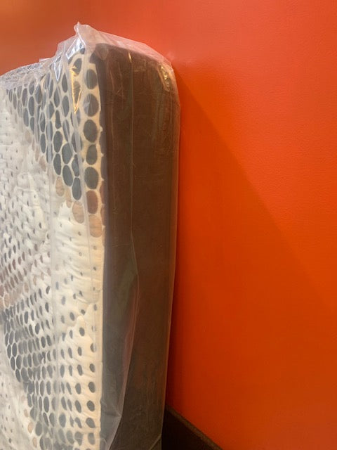 TWIN (SINGLE) SIZE- (RESTFUL)- 6" THICK- QUILTED TOP- MEDIUM FIRM CANADIAN MADE FOAM MATTRESS