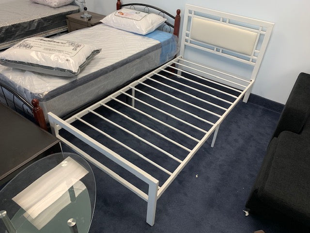 TWIN (SINGLE) SIZE- (2201 WHITE)- METAL BED FRAME- WITH SLATTED PLATFORM