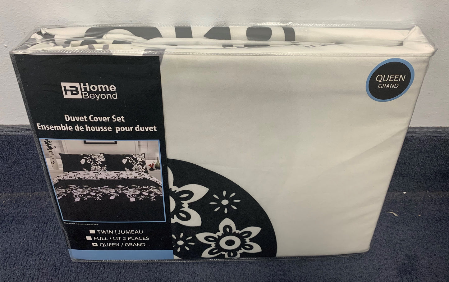 QUEEN SIZE- (HOME BEYOND- WHITE AND BLACK)- 3 PC.- DUVET COVER SET
